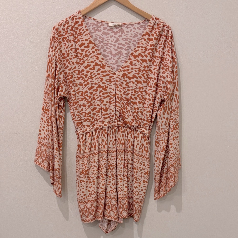 Kori Orange and Cream Geometric Patterned Romper Small
